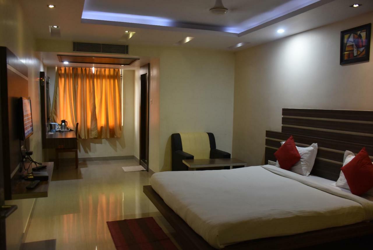 Hotel Saraswati Inn Aurangabad  Экстерьер фото